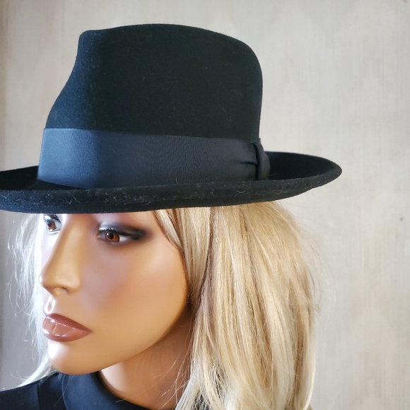 Capas Design Ladies Black Fedora Hat Lite Felt 100% Wool Size M - Picture 2 of 8